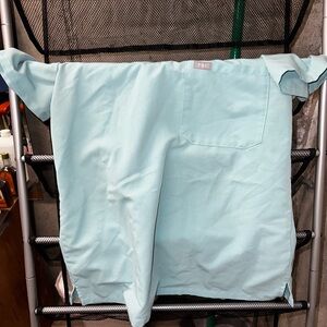 I have the pants to. Just are in the washing machine, will post later. Like new